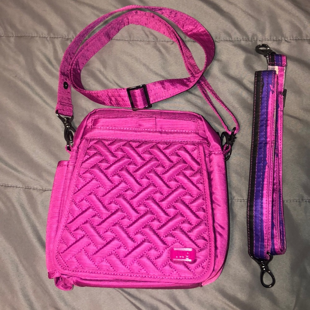 Lug  Flapper in hot pink, crossbody bag